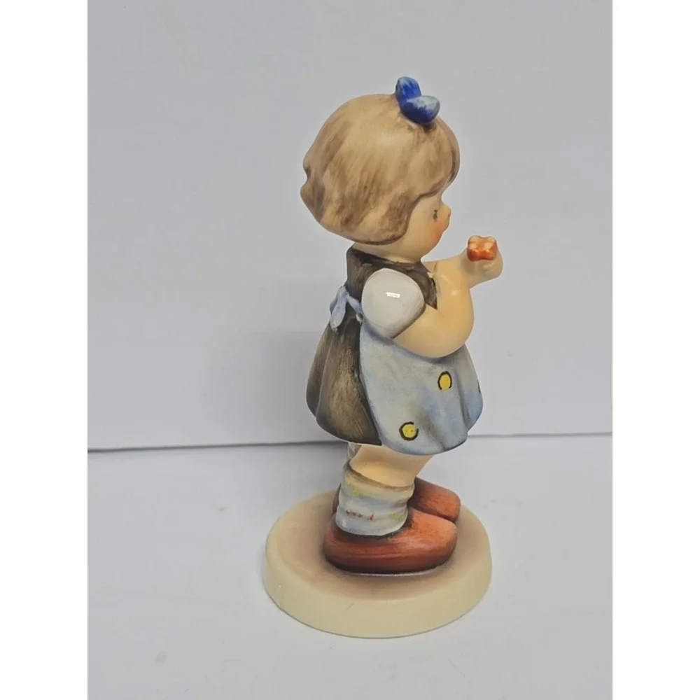 Hummel Goebel Figurine Love Petals #1990 Hum 804 3.5 In With‎ Original Box